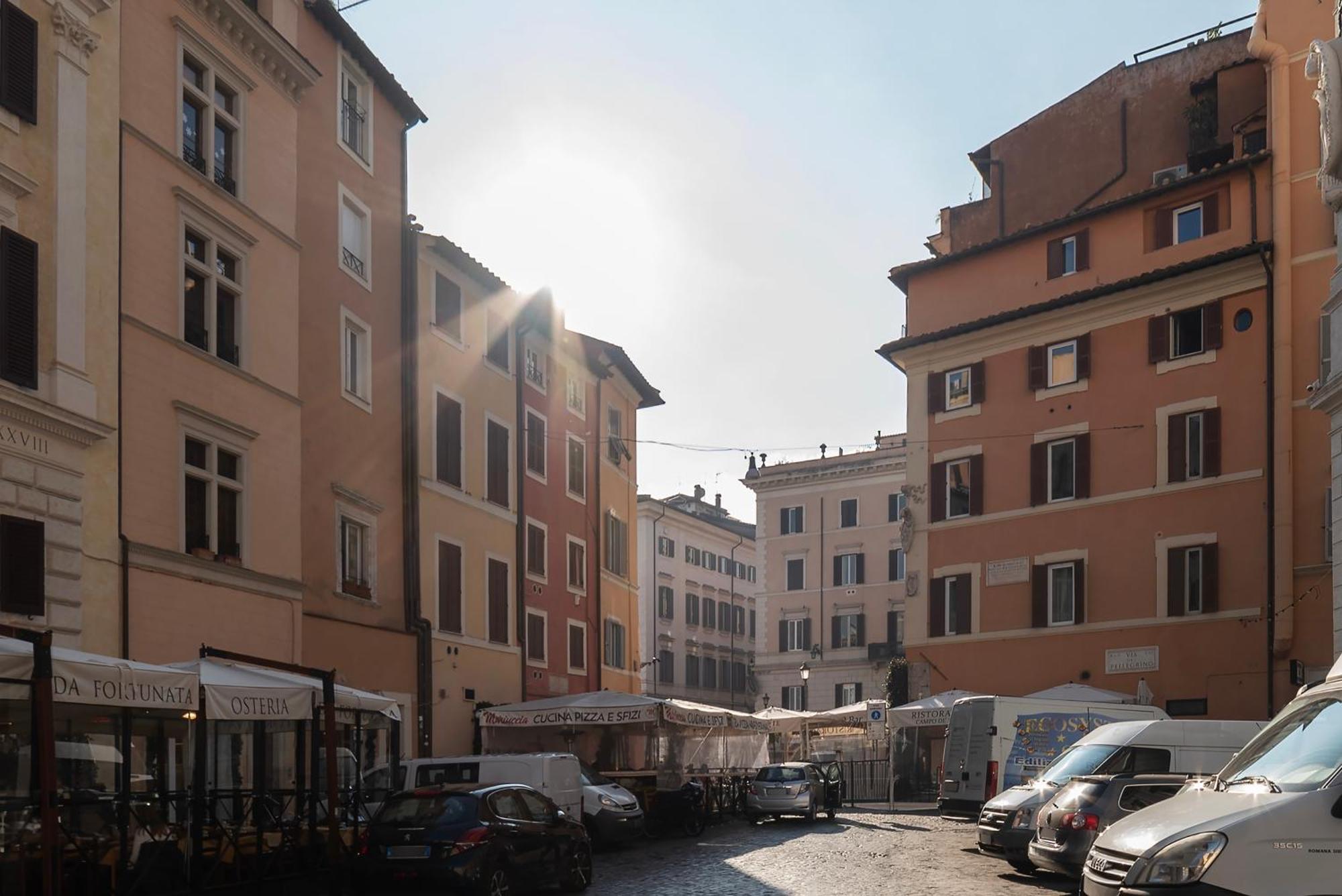 Historical Loft At Campo De Fiori Lejlighed